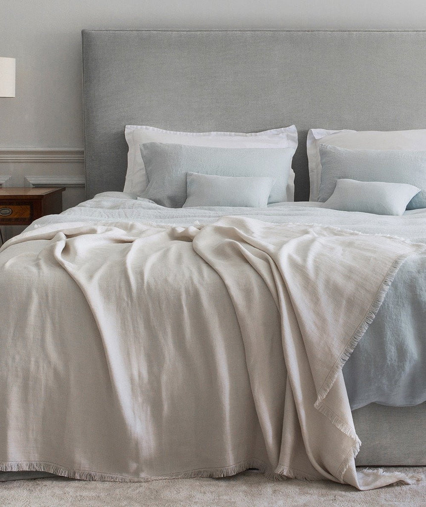 Egg cushion for bed 2025